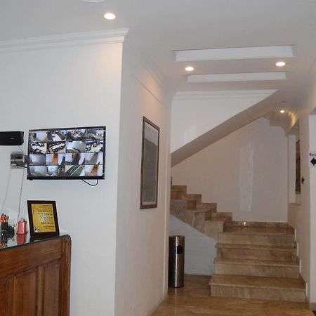 Standard Hotel And Resturant Srinagar (Jammu and Kashmir) Ngoại thất bức ảnh