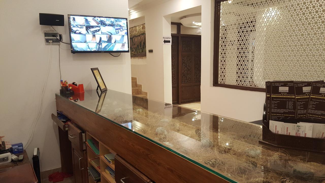 Standard Hotel And Resturant Srinagar (Jammu and Kashmir) Ngoại thất bức ảnh