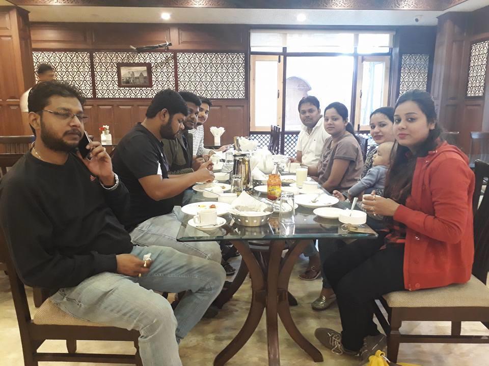 Standard Hotel And Resturant Srinagar (Jammu and Kashmir) Ngoại thất bức ảnh