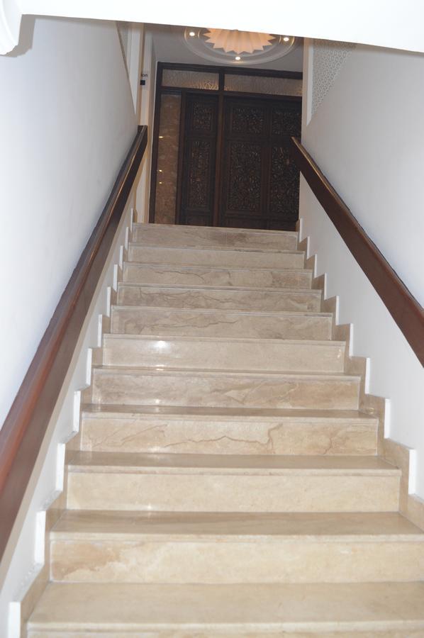 Standard Hotel And Resturant Srinagar (Jammu and Kashmir) Ngoại thất bức ảnh