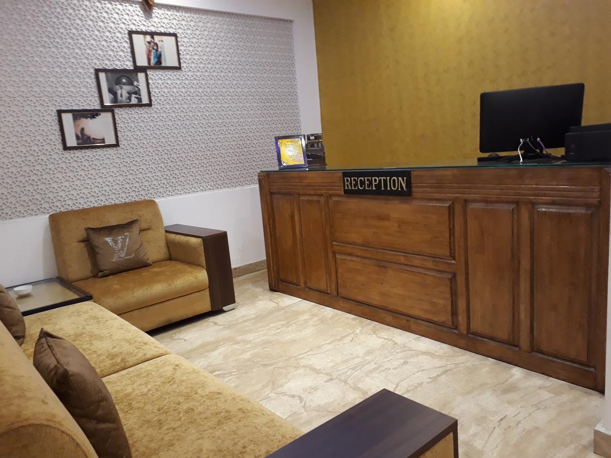 Standard Hotel And Resturant Srinagar (Jammu and Kashmir) Ngoại thất bức ảnh