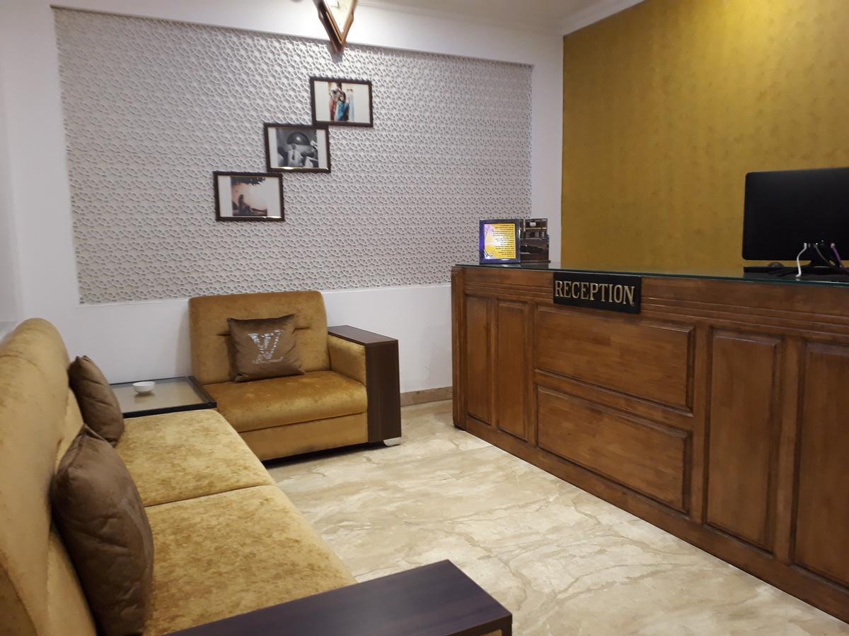 Standard Hotel And Resturant Srinagar (Jammu and Kashmir) Ngoại thất bức ảnh